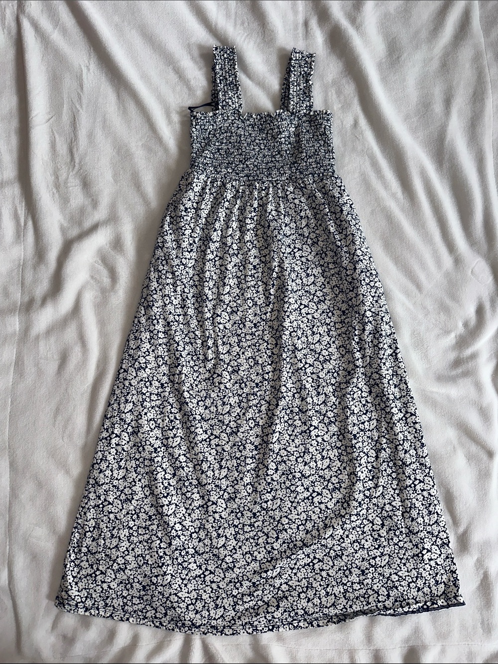 Old Navy Navy & White Floral Smocked Maxi Dress